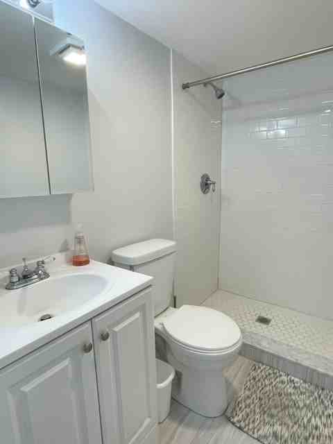 22 Anderson St #2 - Photo 7 of 8