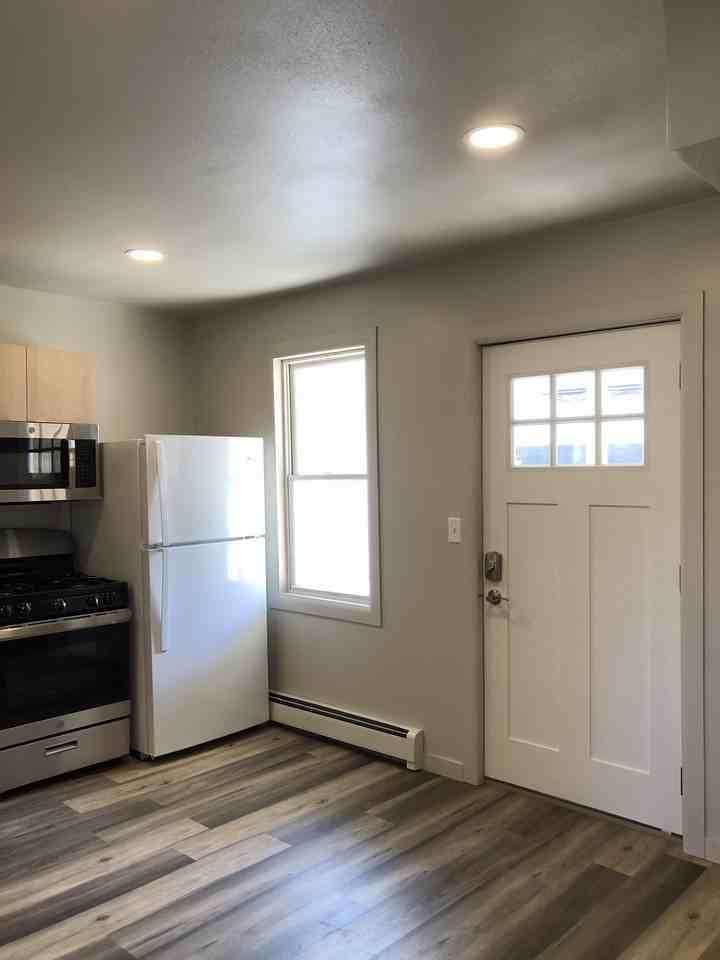320 12th St Nw #320-2 - Photo 2 of 24
