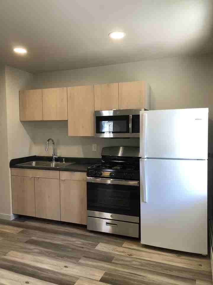 320 12th St Nw #320-2 - Photo 4 of 24