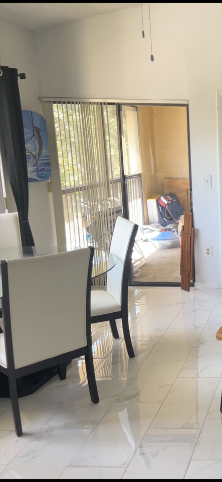 2445 Sw 18th Ter #6 - Photo 5 of 22