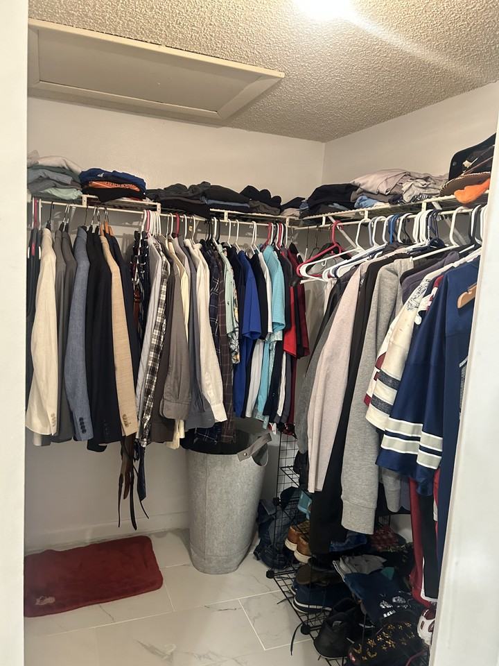 2445 Sw 18th Ter #6 - Photo 7 of 22