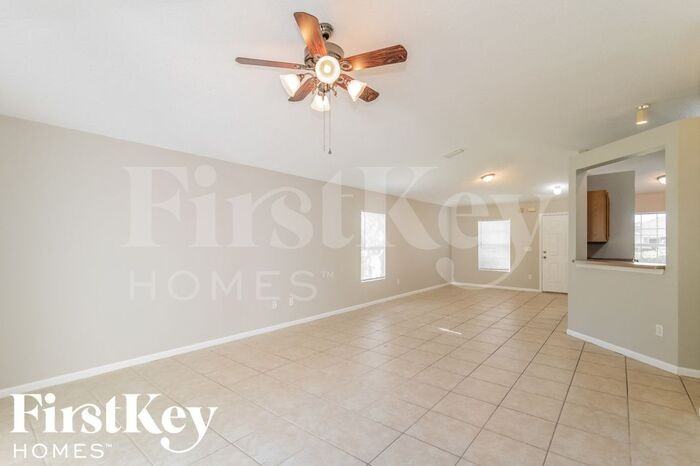 3165 Sedona Trl - Photo 3 of 15