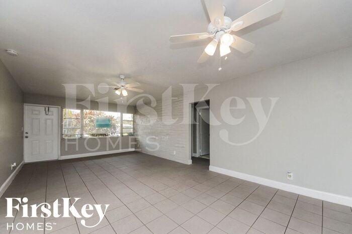 6103 Nw 20th Ct - Photo 2 of 15