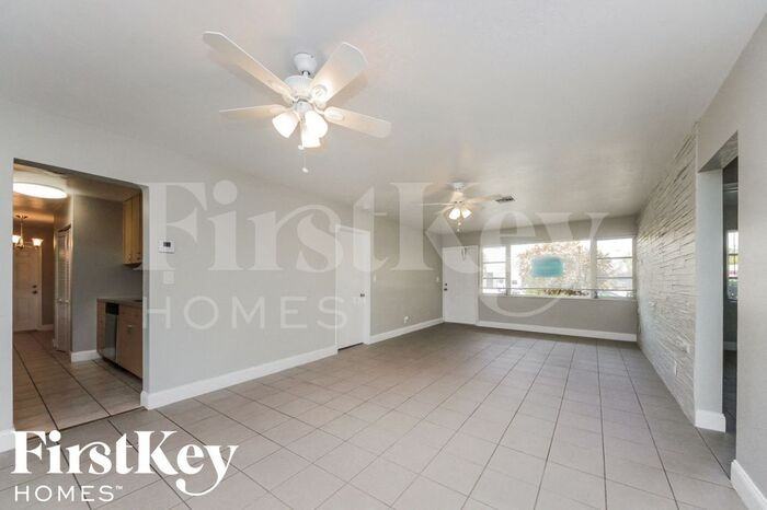 6103 Nw 20th Ct - Photo 3 of 15