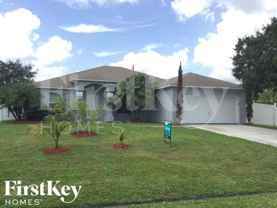 422 Sw Cherryhill Rd - Photo 1 of 1