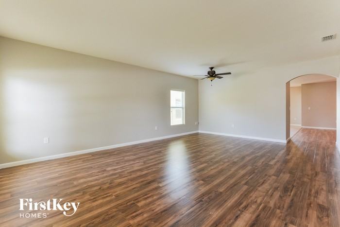593 Hollow Glen Dr - Photo 3 of 15