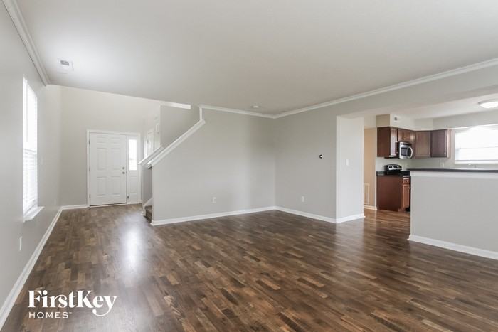 4620 Plowman Dr - Photo 2 of 15