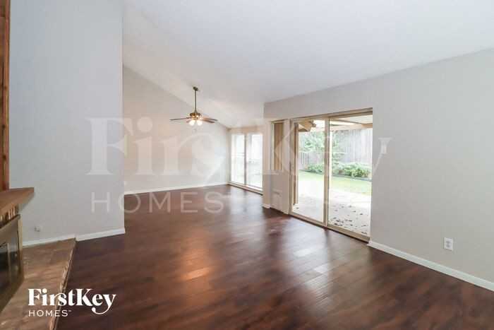 2016 Greencove Dr - Photo 3 of 15