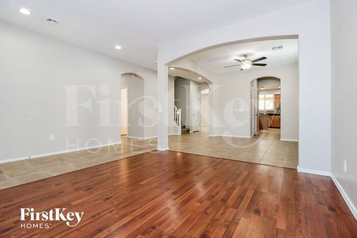 17443 W Morning Glory St - Photo 2 of 15