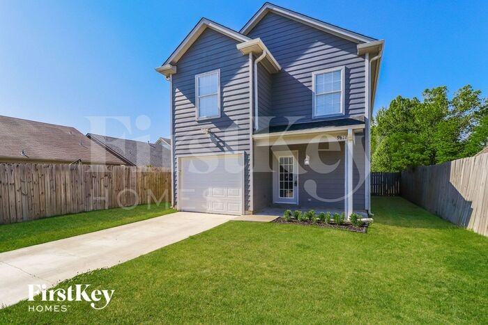 9812 Misty Pine Dr - Photo 2 of 15