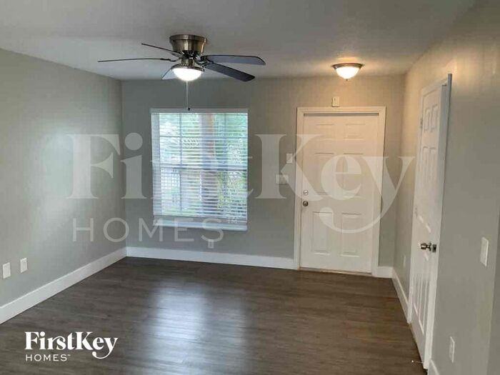 17047 Nw 23rd St - Photo 2 of 22