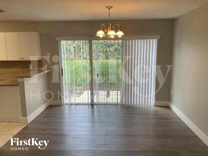 17047 Nw 23rd St - Photo 3 of 22