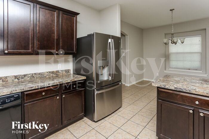 6532 Chalk River Dr - Photo 3 of 15