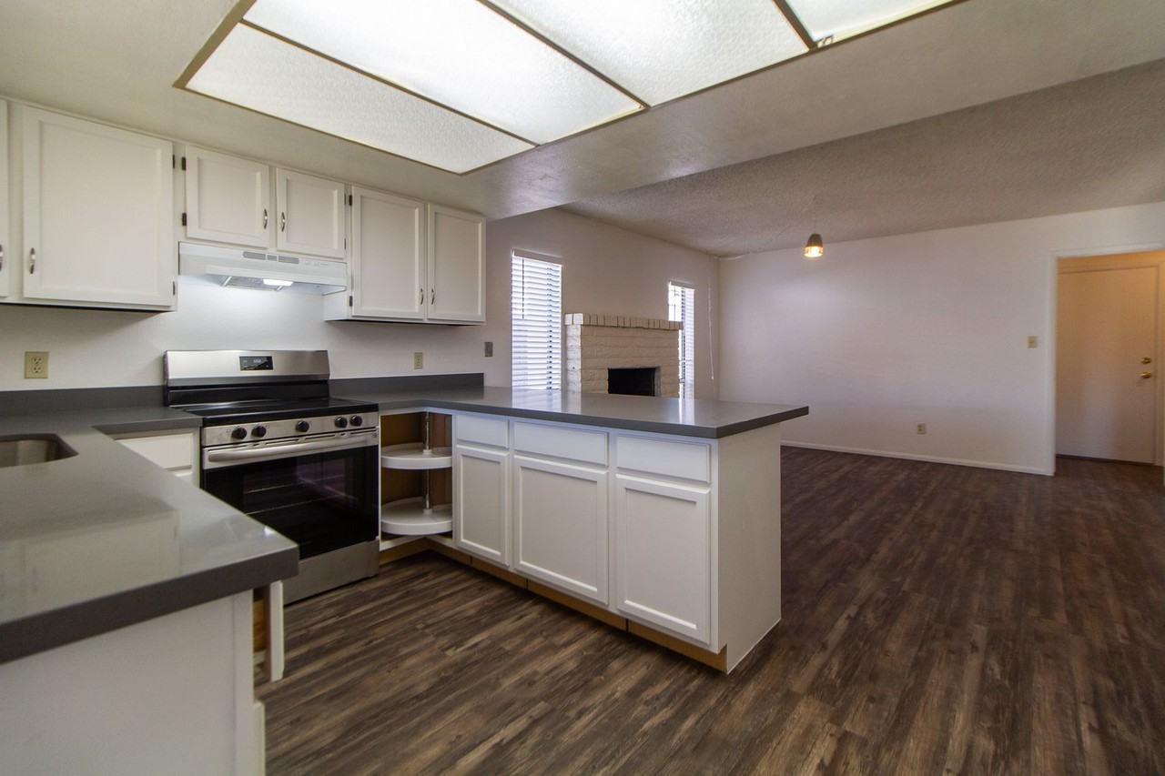 3002 S Mollera - Photo 7 of 16