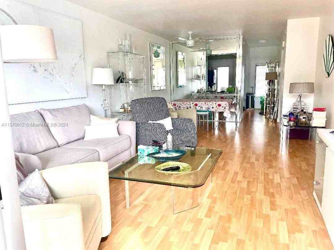 465 Paradise Isle Blvd #101 - Photo 6 of 17