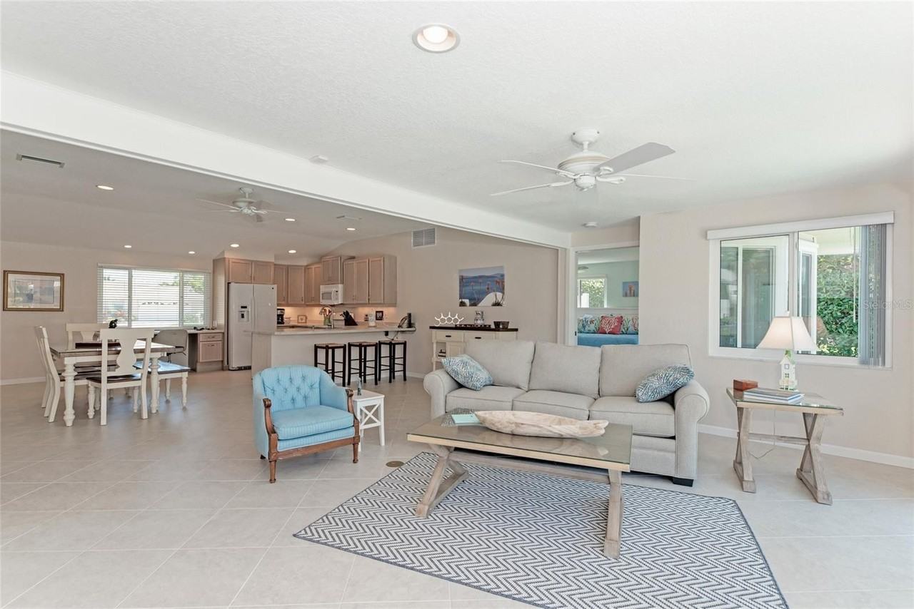 5577 Contento Drive - Photo 7 of 41