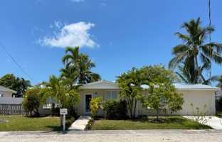 featured image of 1608 Venetian Drive