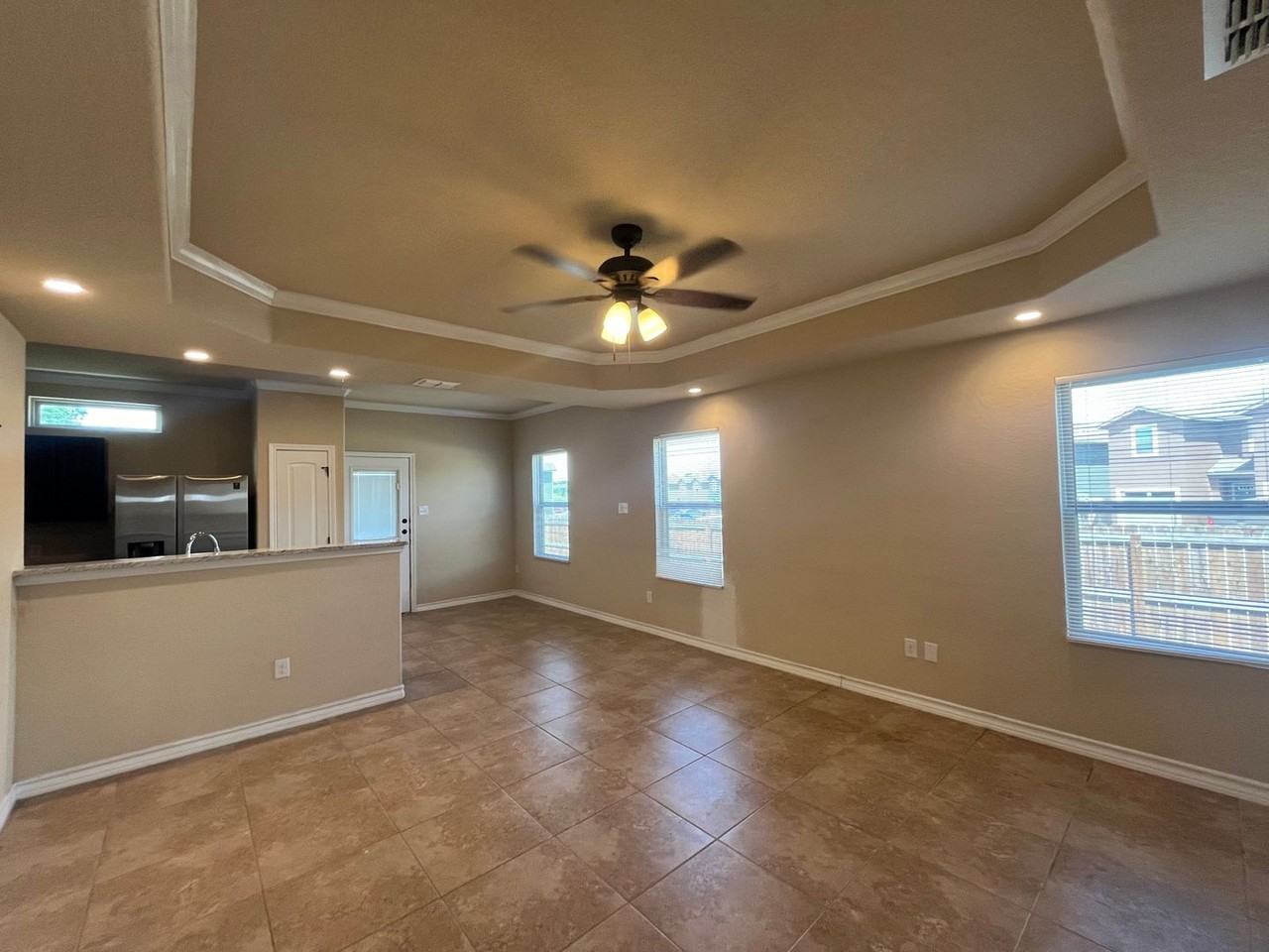 13915 Annas Way - Photo 3 of 30
