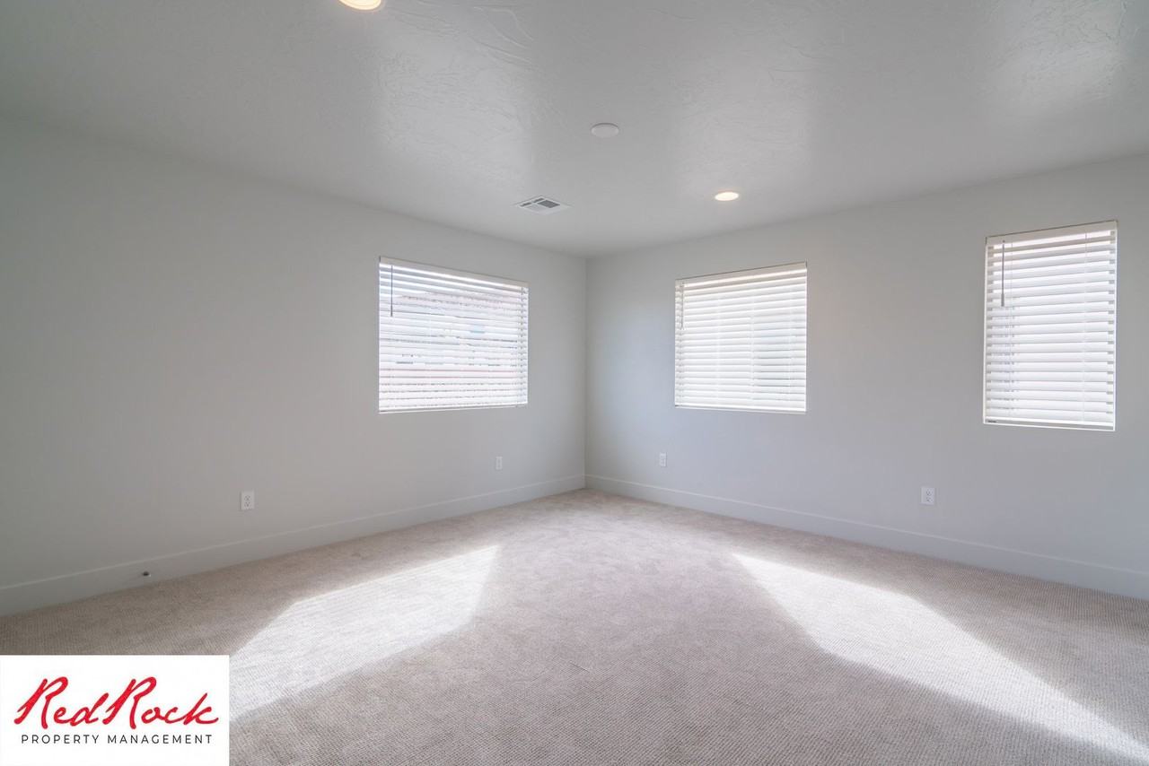 4106 E Cerro Way - Photo 3 of 50