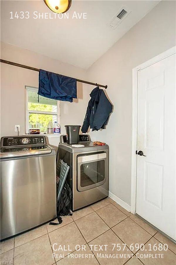 1433 Shelton Ave - Photo 2 of 15