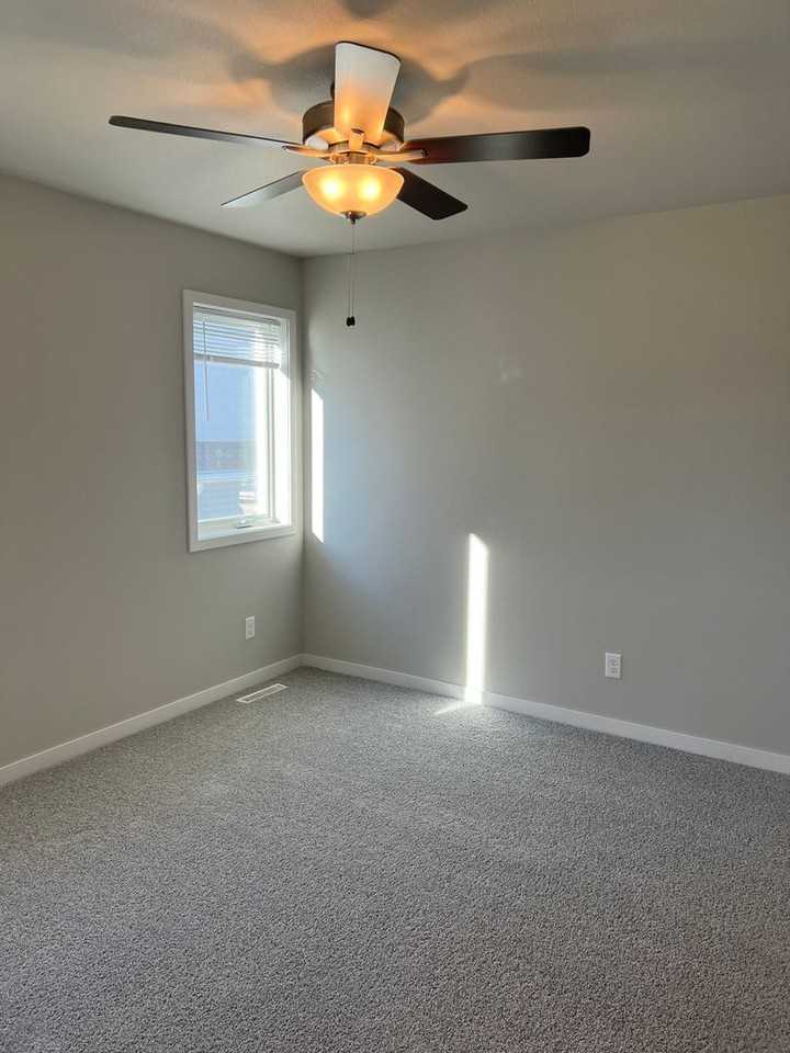 Johnson Farms Twin Homes - Photo 5 of 46