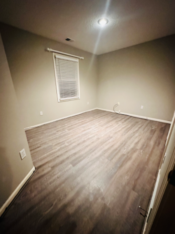 21517 W 53rd St - Photo 7 of 12