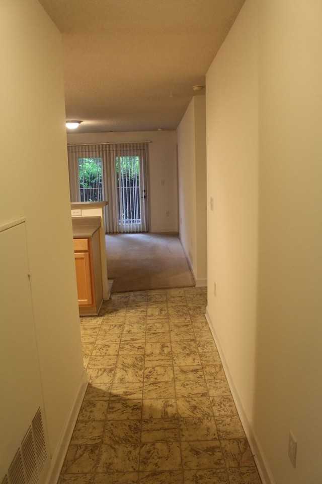 611 Harts Cove - Photo 2 of 43