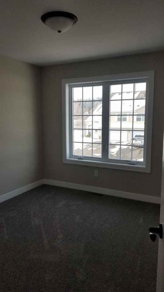 523 Meadow Ln - Photo 2 of 10