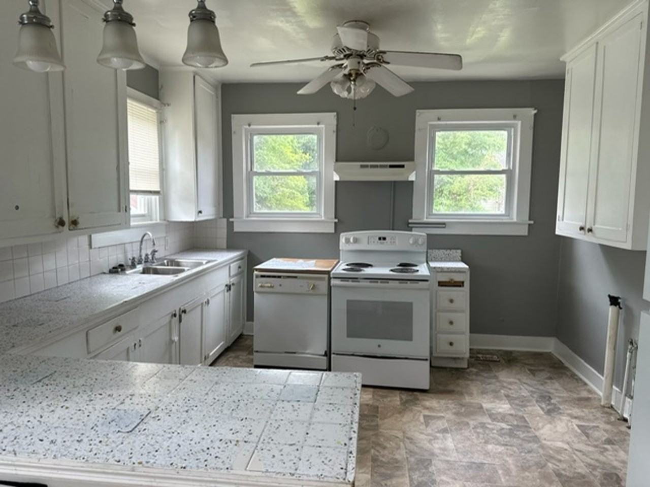 519 Highmarket St - Photo 3 of 14