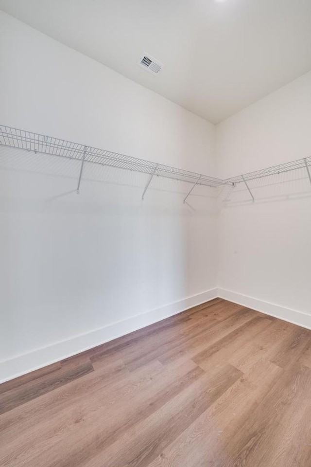 147 Hampton Cir - Photo 4 of 16