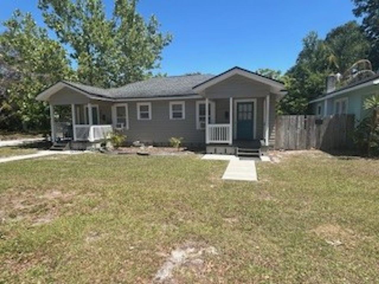 3953 Haines Rd N - Photo 4 of 34