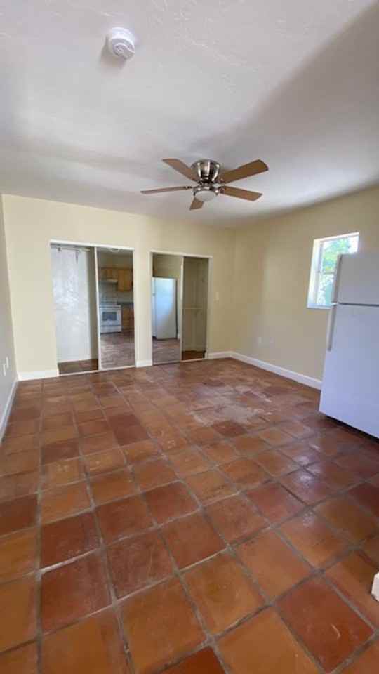 1107 Colleton Dr - Photo 6 of 10