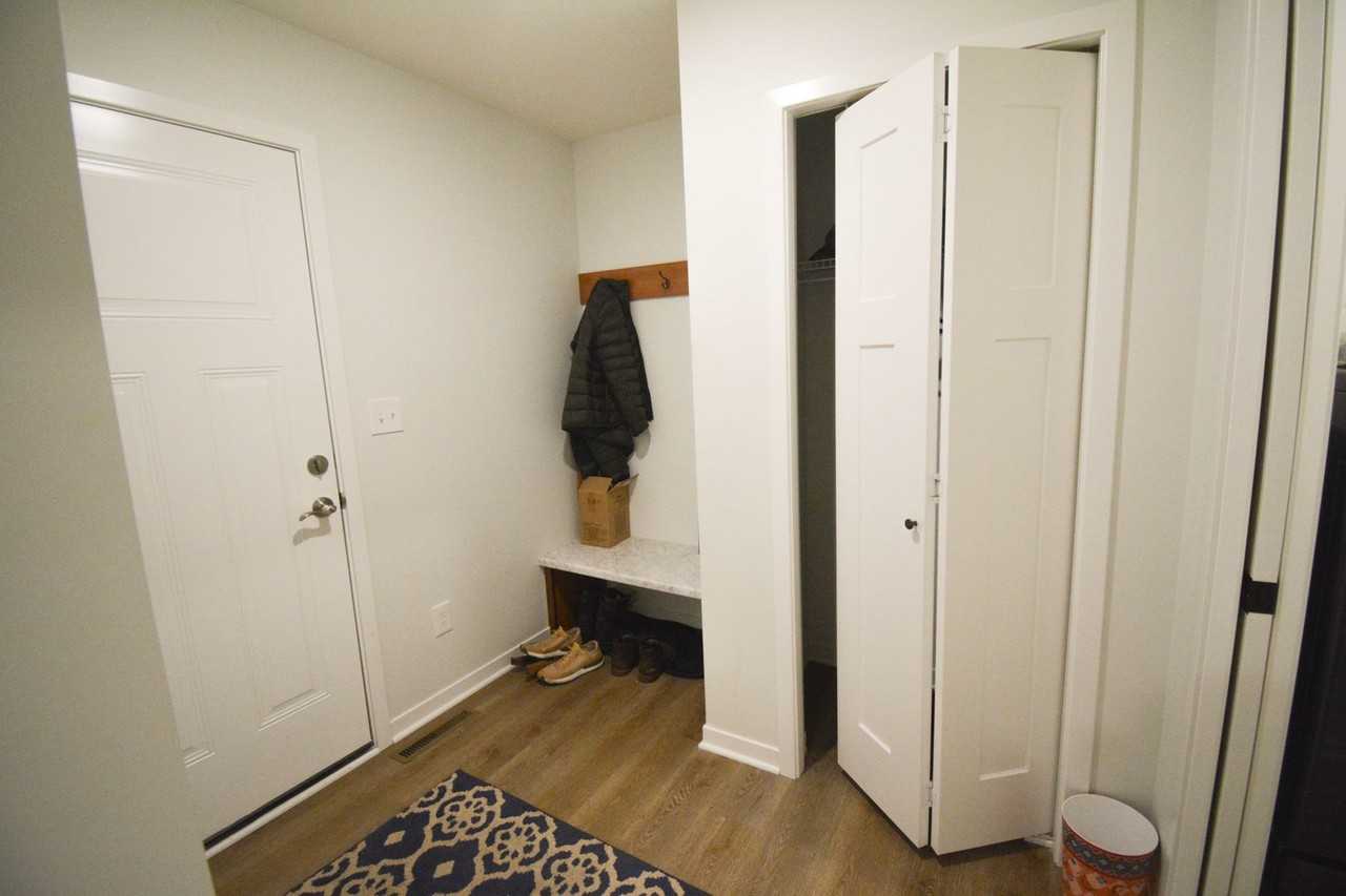 1255 Sundance Ct Ne - Photo 2 of 18