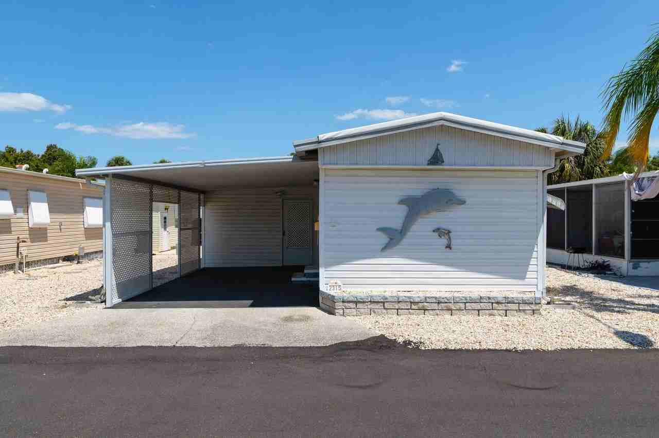 2315 17th Street Ln W - Photo 2 of 33