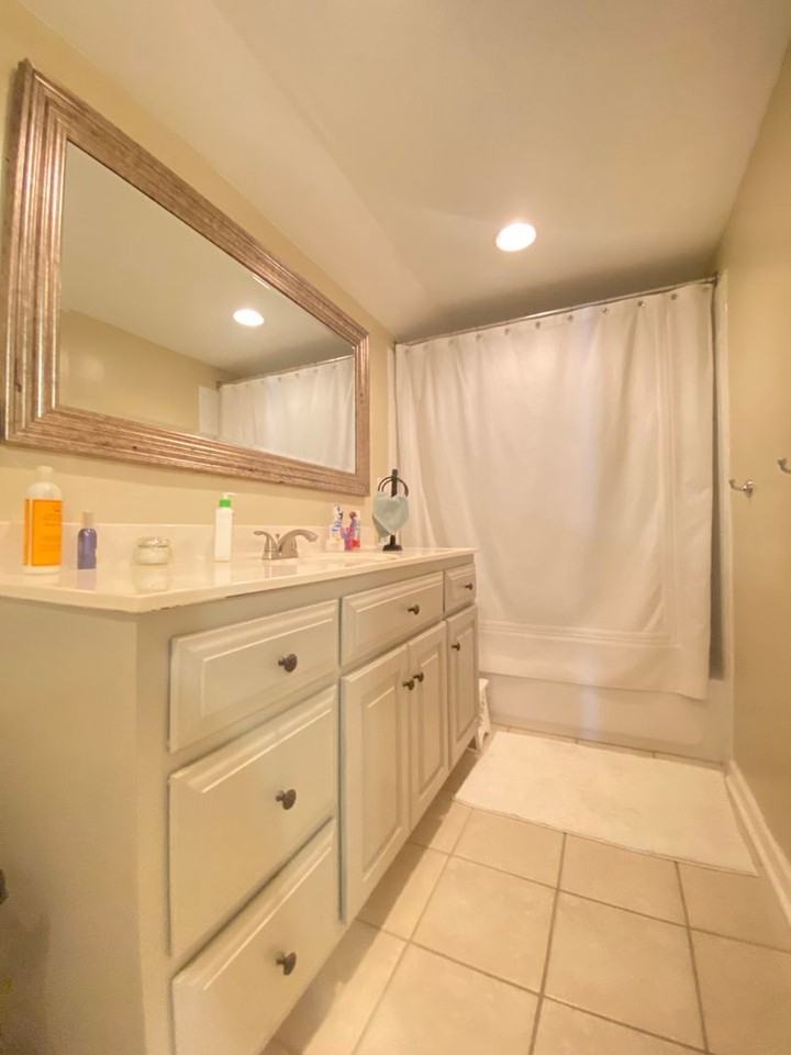 1410 Forest Ave - Photo 3 of 24