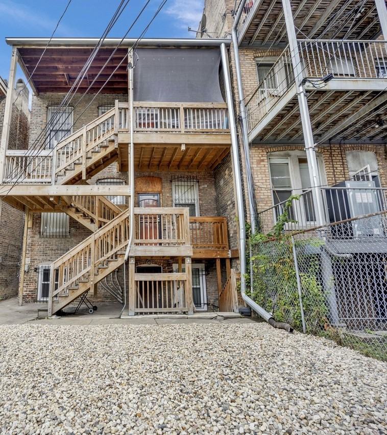 423 S Homan Ave #BS - Photo 2 of 17