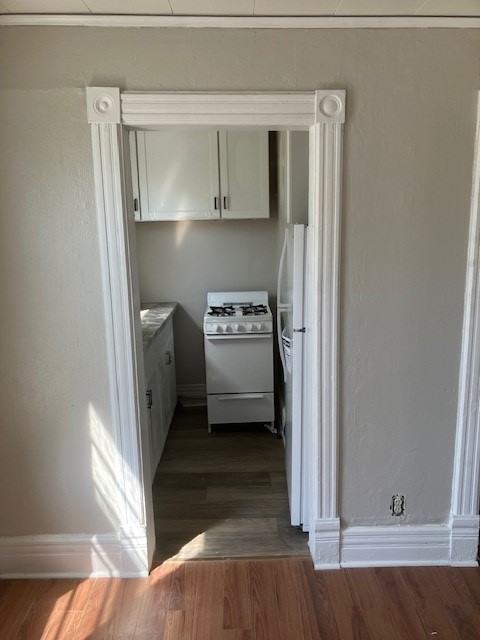 416 W Court St Apt 4 #4 - Photo 3 of 10