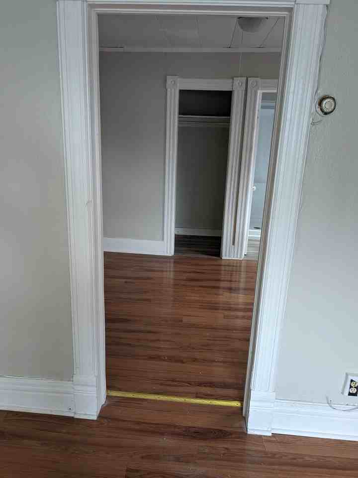 416 W Court St Apt 4 #4 - Photo 6 of 10