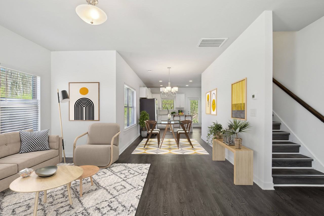 St James - Photo 5 of 27