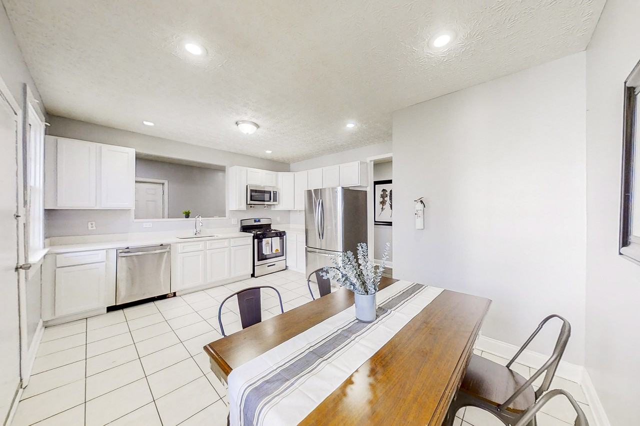 W Ontario Ave Sw - Photo 2 of 13