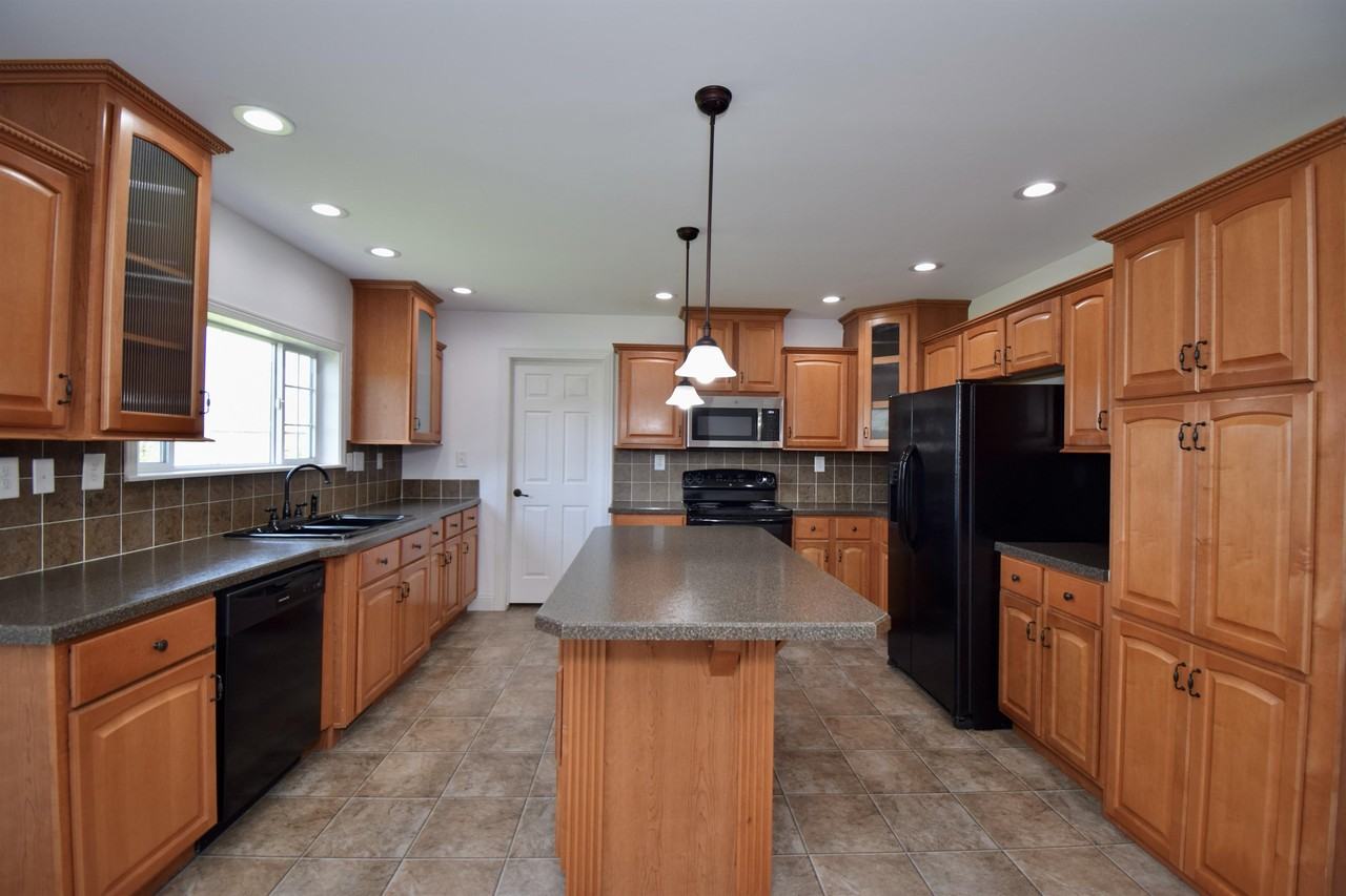 3725 Blue Sky Park Rd #1 - Photo 3 of 33