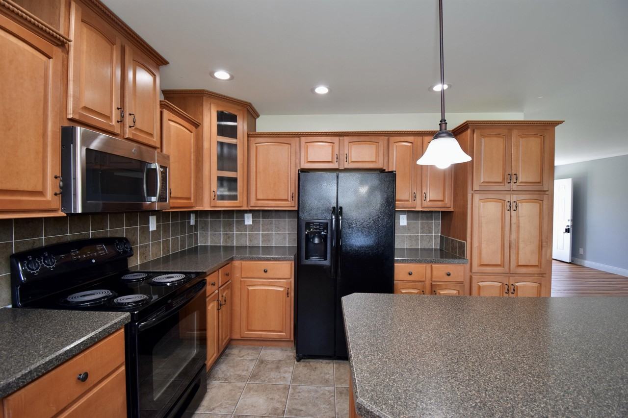 3725 Blue Sky Park Rd #1 - Photo 5 of 33