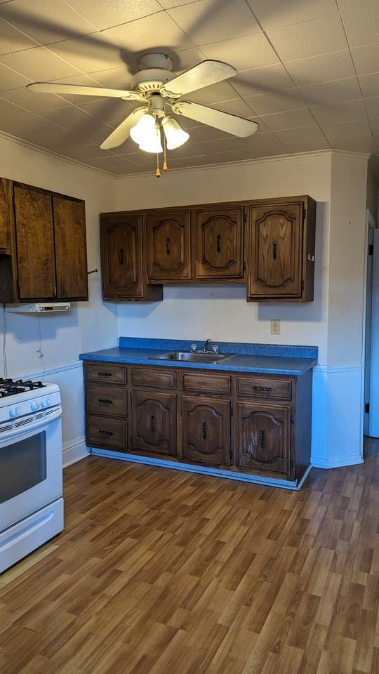 730 Maplewood Ave #1 - Photo 4 of 10