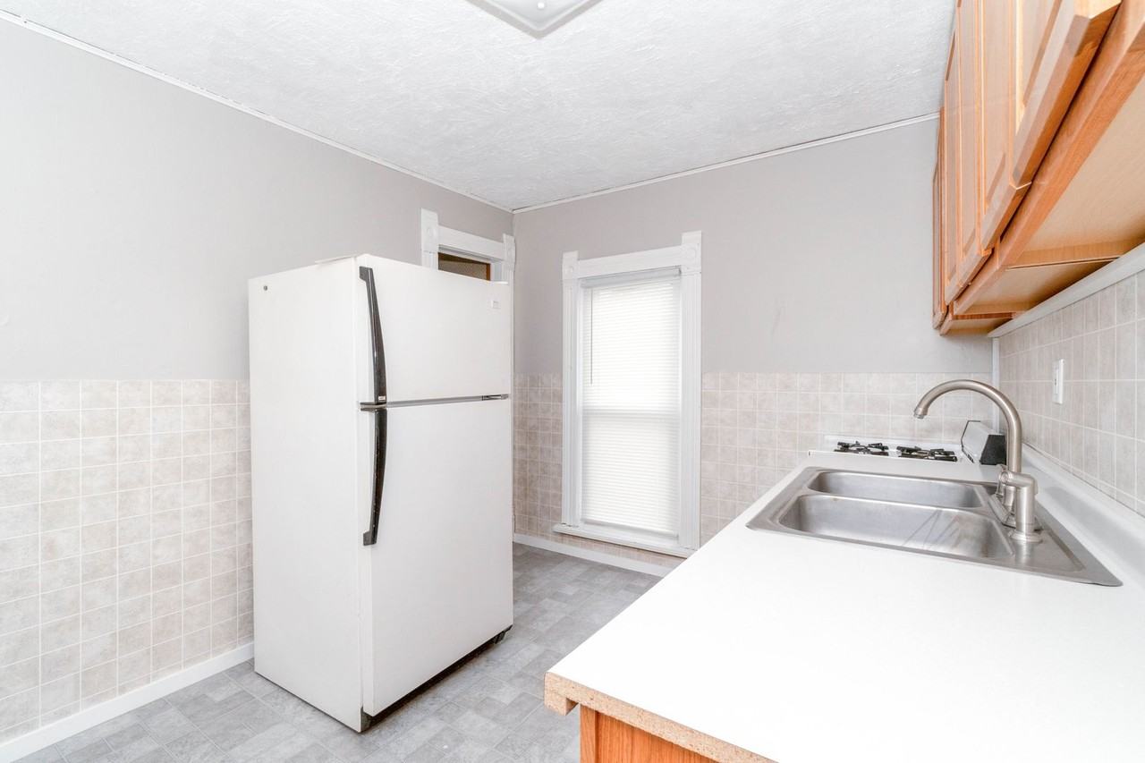 515 1/2 Franklin St - Photo 3 of 11