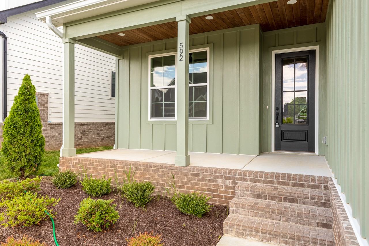 592 Riverwatch Way #592 - Photo 4 of 35