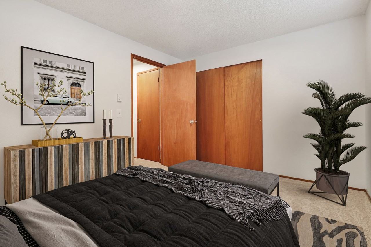 2148 E View Place - Photo 5 of 9