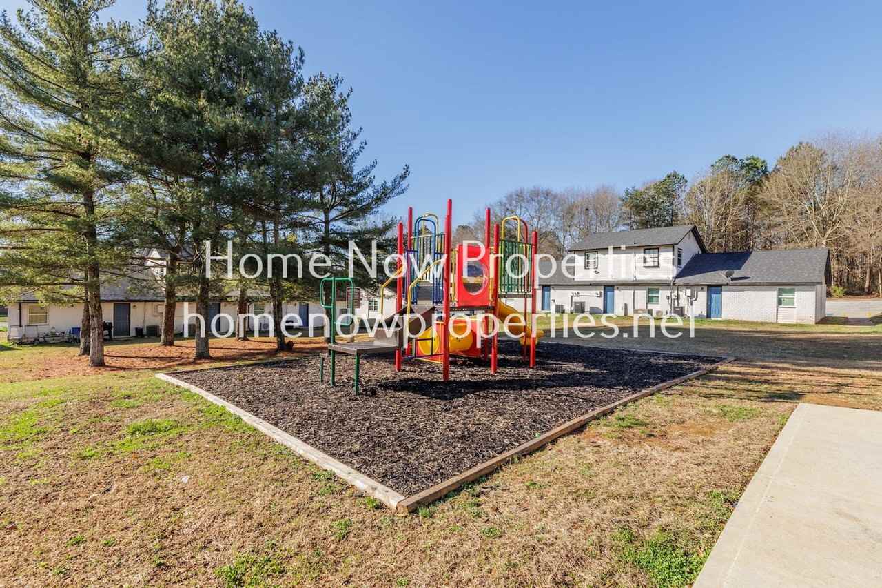 Fully Renovated Apartment Homes in Cumming - Photo 7 of 20