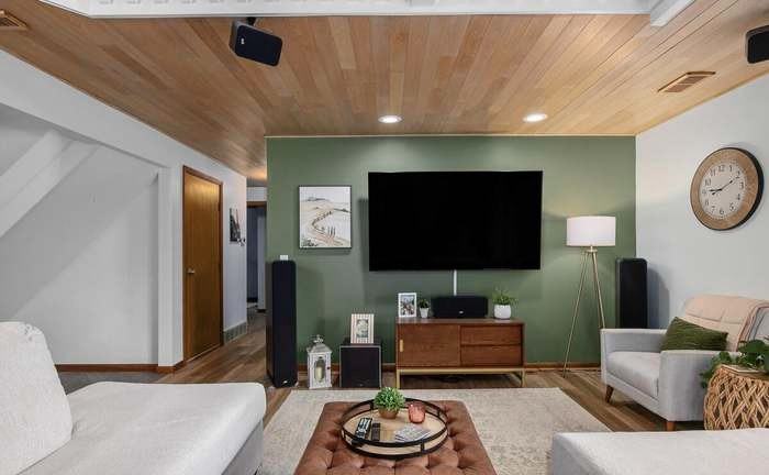 7500 Cascade Road Southeast - Photo 3 of 8