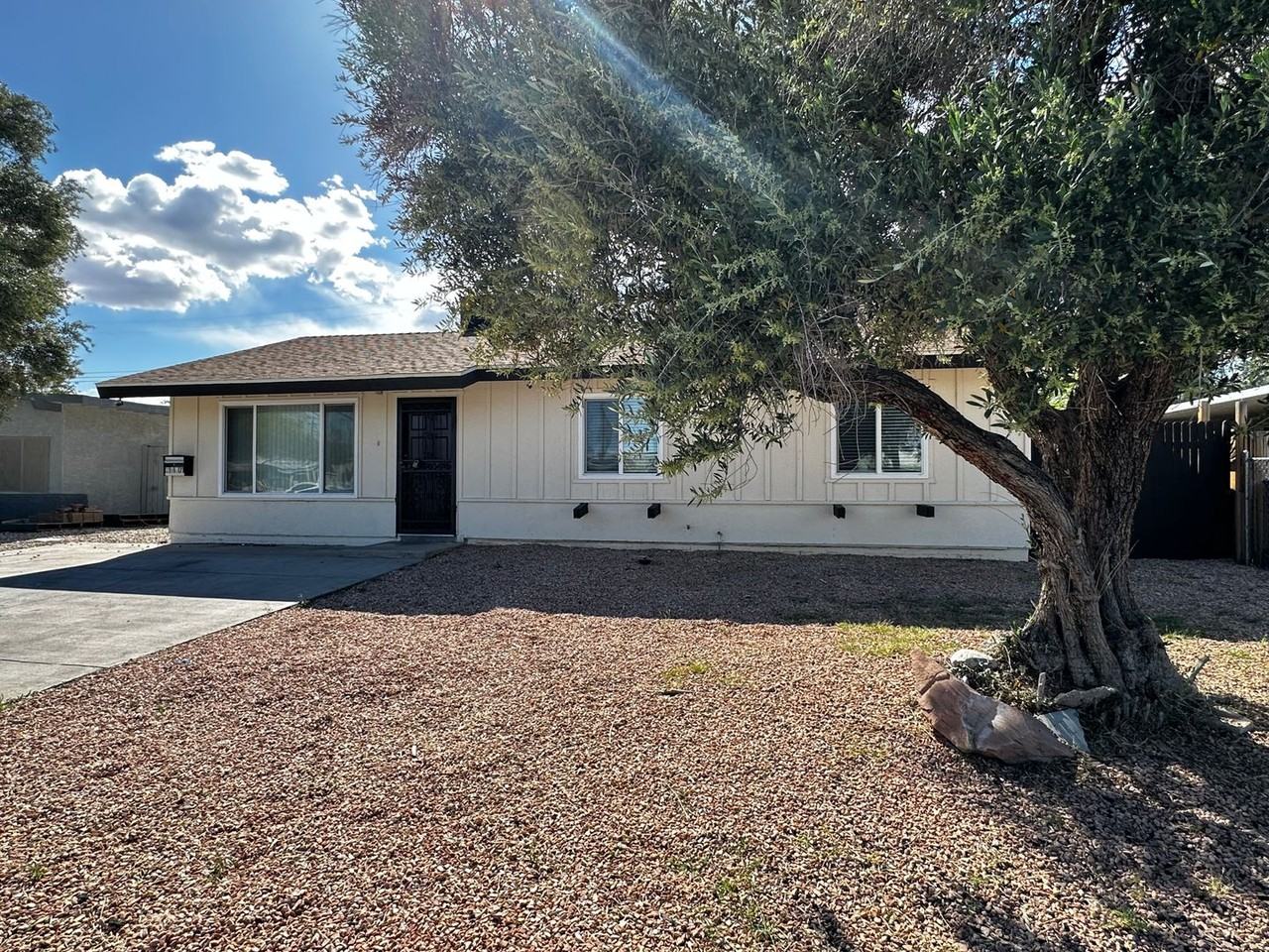 2967 Ferndale St - Photo 2 of 15