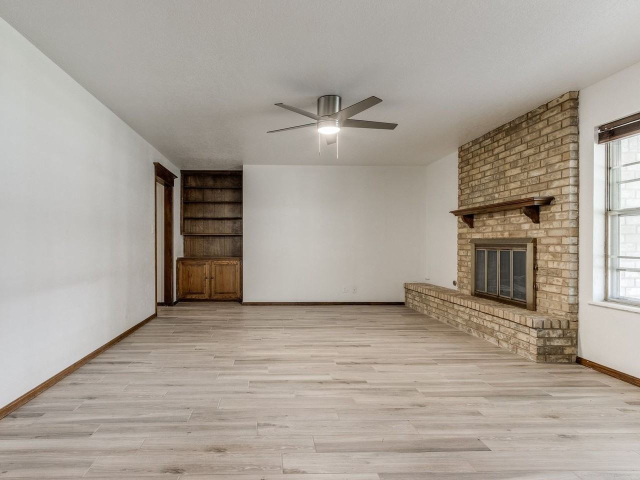 718 Terrace Pl - Photo 7 of 24